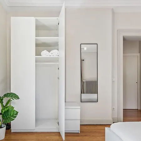Elegant 3br In Prime Limpertsberg Location Appartement