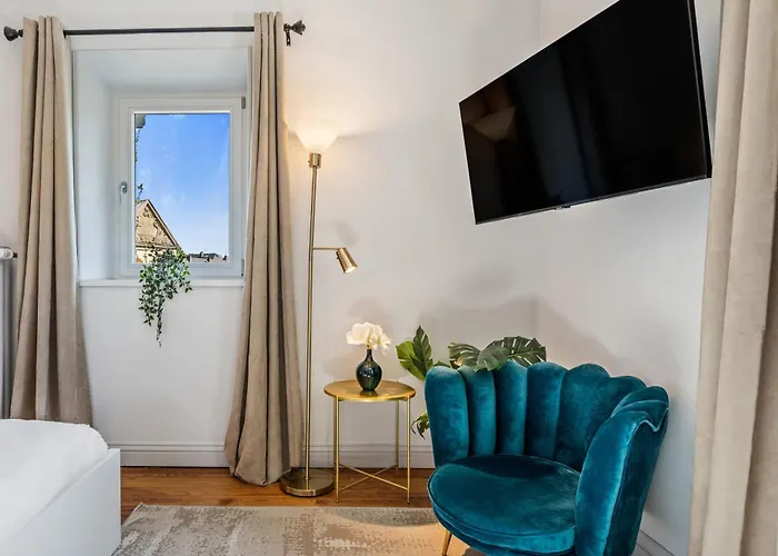 Elegant 3br In Prime Limpertsberg Location 公寓