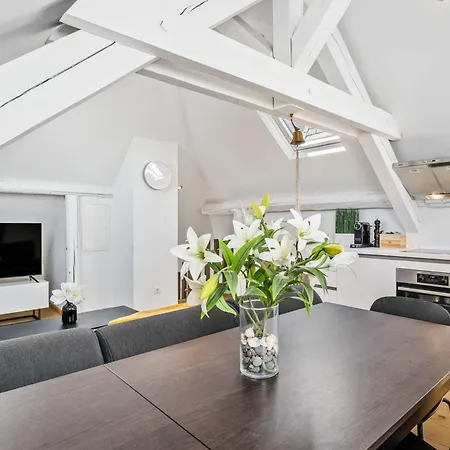 Elegant 3br In Prime Limpertsberg Location Lussemburgo