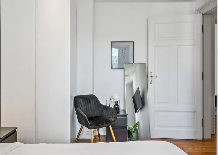 Elegant 3br In Prime Limpertsberg Location * Luxemburg