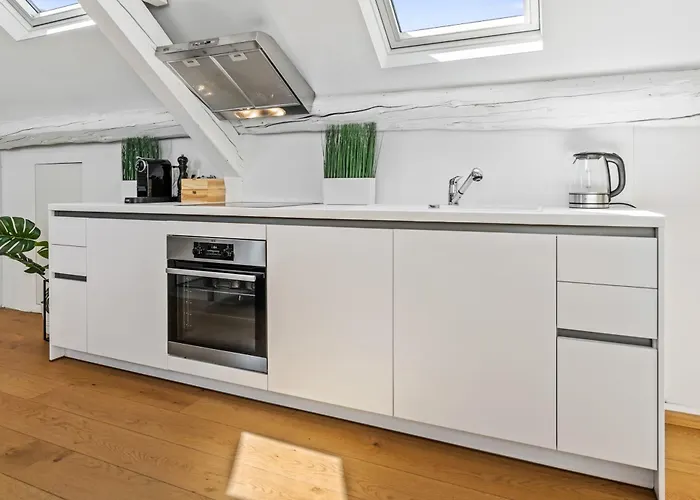 Elegant 3br In Prime Limpertsberg Location 公寓 *