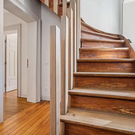 Elegant 3br In Prime Limpertsberg Location